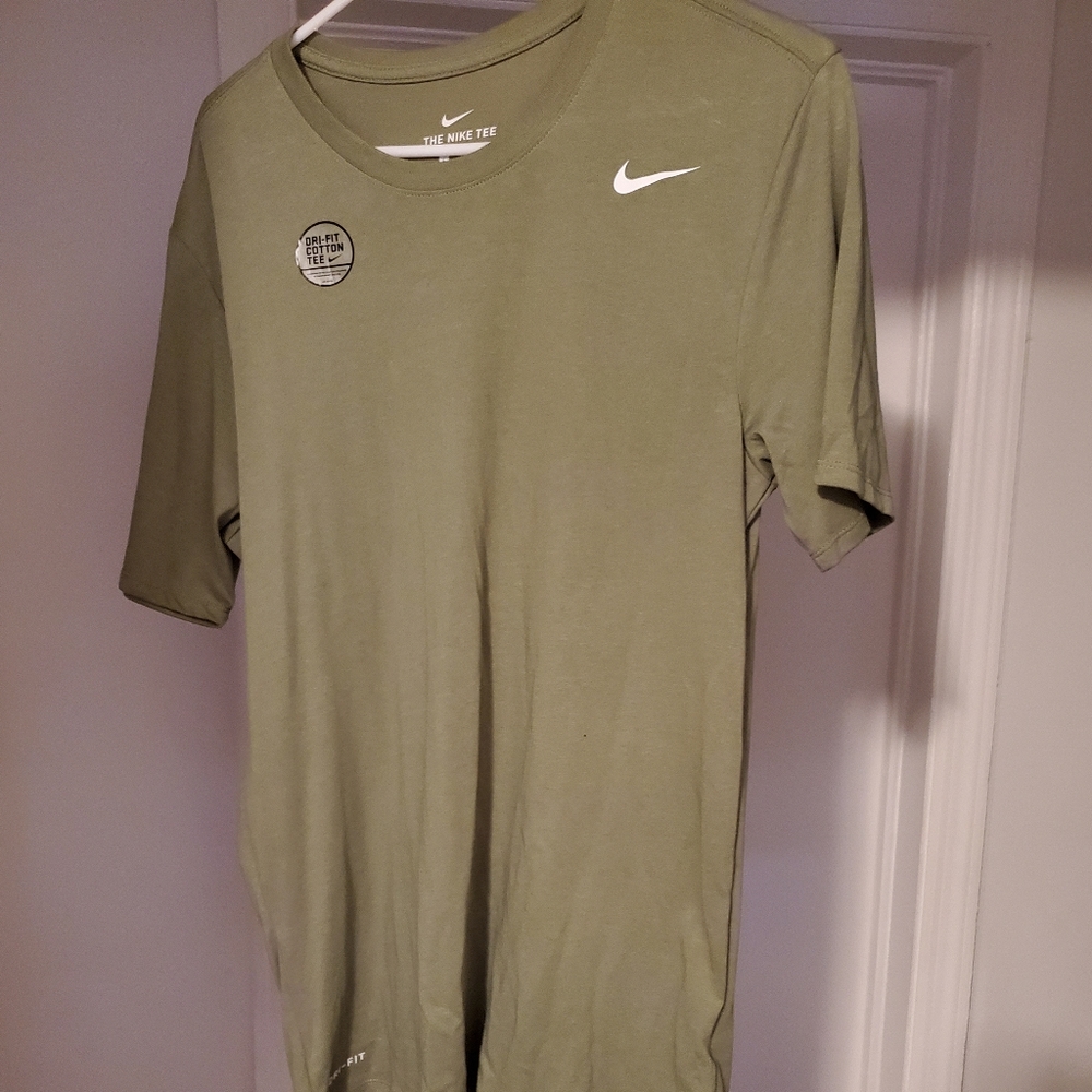 Nike brand new palm olive t shirt